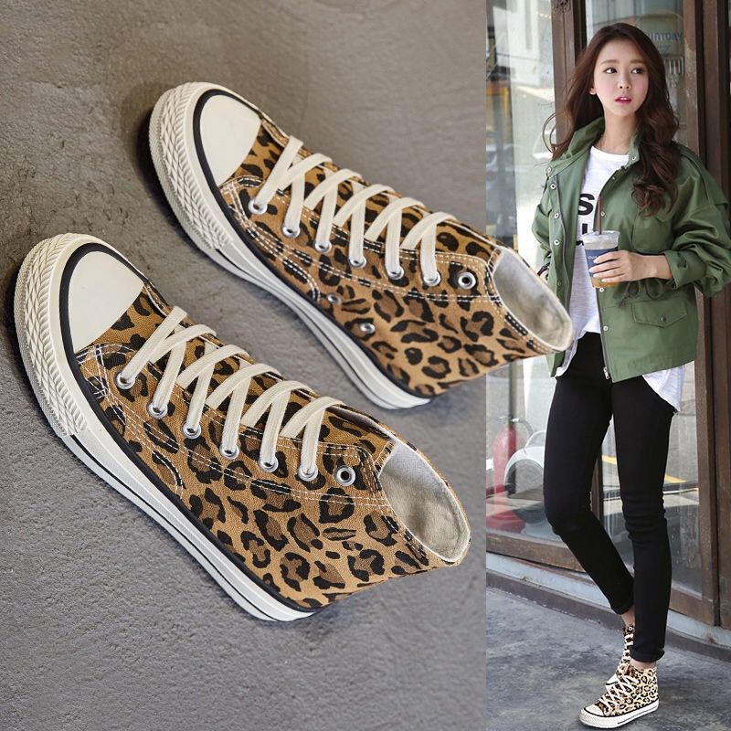 Exotic Retro Casual Sneakers