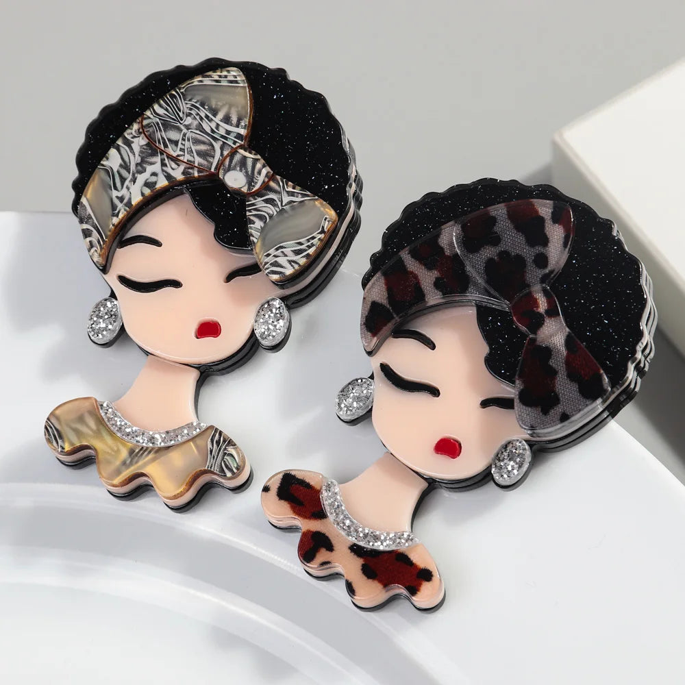 New Leopard Acrylic Bowknot Hairband Girl Brooch Pins for Women Cute Girls Figure Brooches Badges Jewelry Costume Accessories